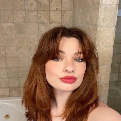 JessicaAlice90's profile picture. 