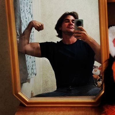 Zhonkui2's profile picture. Soy un gatito que adora ser furro, a veces soy muy caliente 😏😏