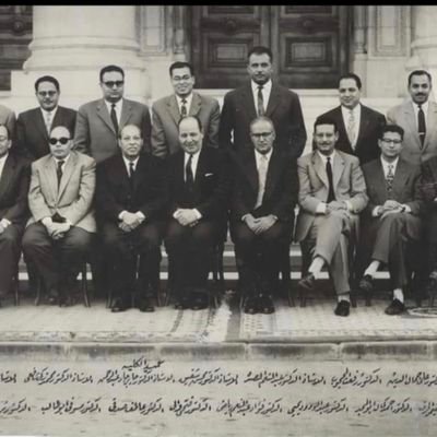 theuser_111's profile picture. A lawyer with a focus on administrative and public law, interested in literature, history, and reflective writing. I combine legal analysis with a curiosity for