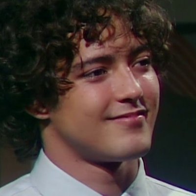 angelzbitez_'s profile picture. restart,neofolk,vocaloids e kimi antonelli
elu/ele/ela | #inxstwt  #mcrtwt
@birthofaphodite @lachaisedyable amores