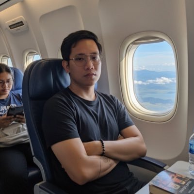 jk_phoenix12's profile picture. Pansexual 🌈🏳️‍🌈 Iloilo City || 27💦||5'8 Ft. 73 kl. //Musician by heart 🎧🎵 P.S: Not an Alter 💪👍