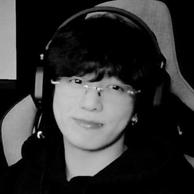 homeisjungkook's profile picture. 