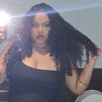 ilo091la's profile picture. 🪞           mengo           cosmic feelings