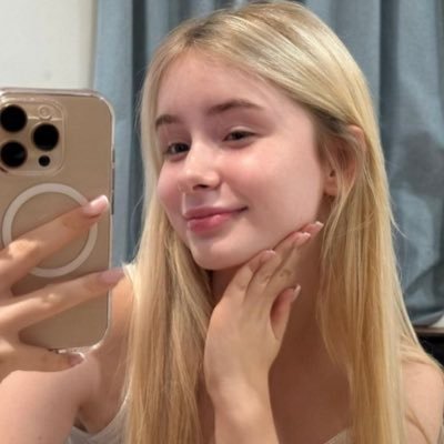 mariegsh's profile picture. bonita, descolada e alcoólatra / postando baboseiras 🧚🏼