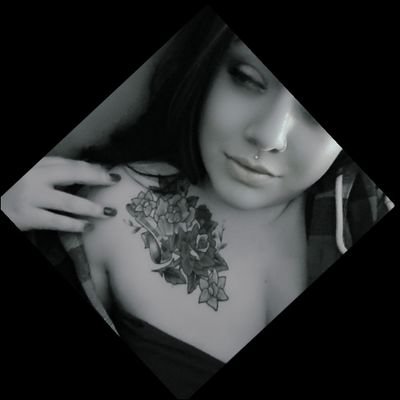 Spell_boundd's profile picture. Perpetually tired girl mom ♡ lover of naps, pretty skies and cheese ♡ my dms are broken