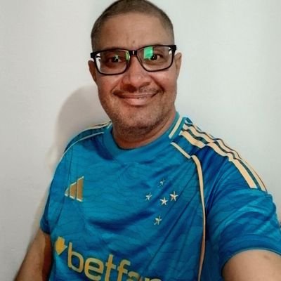 AlveLinha's profile picture. DEUS É FIEL🙏🏽🇧🇷
CRUZEIRO🦊🇧🇷