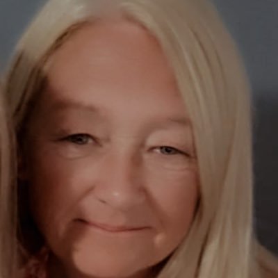 Helen86069097's profile picture. live life & be happy as always trust your own gut instincts no room for fake people be true be yourself 🌹🌹