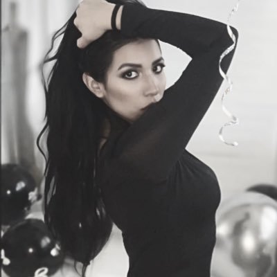 sariahlh's profile picture. learning to LOVE myself unapologetically 🤍 & wanting to teach a #heels class in the 402 & 712 🙏🏾 *manifesting