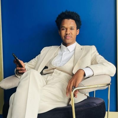 Mahamat84443673's profile picture. ●Analyste d'idée jeune voix pour une Afrique libre ✊🏼
  & Cybersecurity engineer 💻