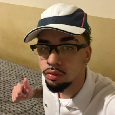 ruindadepuraa's profile picture. LIDERANÇA DO TUITER🥸🥇