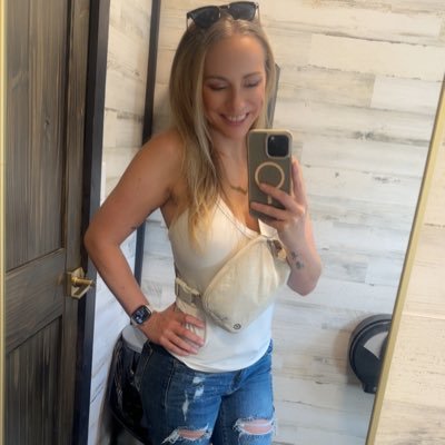 AliciaH113's profile picture. A lust for life keeps us alive ✨🌿