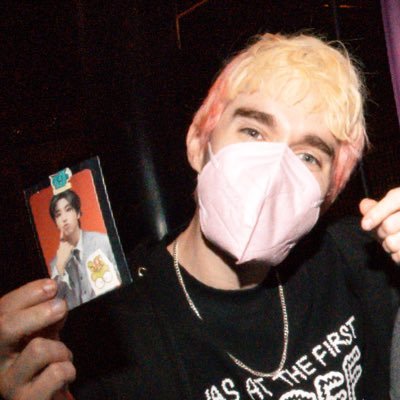 irehjis's profile picture. Double Standardized Suspicion Is Remedied Oh My Blue Heaven alt acc: @awsten