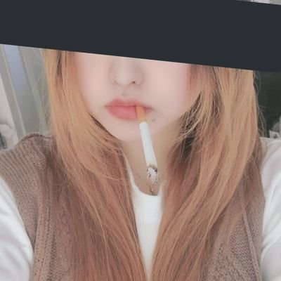 UNkbPYPJ8146625's profile picture. V系がすき
ピアスが好き
ホラーが好き
精神疾患あり
