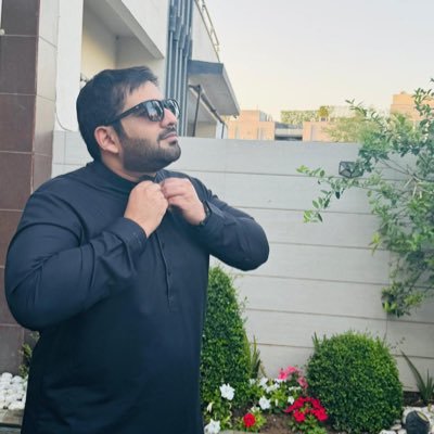 arslan7j's profile picture. AI, crypto, global shifts. Observing the world like a system log. 🌍