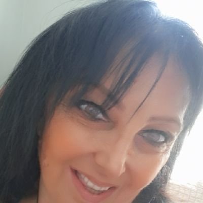 laluask34's profile picture. 