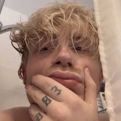 _mellamoluu's profile picture. 𝓊𝓃𝒾𝓉𝓎 ‘til the day we die!!! ࿐ ࿔*:･ﾟ