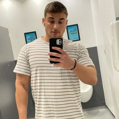 AdrianxSinclair's profile picture. Você queria algo especial, algo só para você… então aqui está. Não diga que eu não avisei — pode ser difícil resistir❤️‍🔥