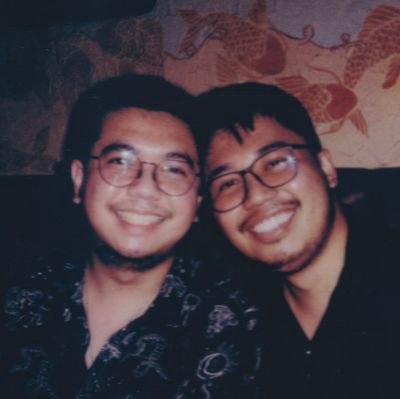 KingLlanza's profile picture. author of All My Distances Point to Home (2022) • 
💙 • 💑 @jxandrexng