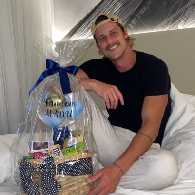 GrupoRitinhas's profile picture. Ritinhas é um grupo madu que incomada as curitheus não sei pq? atura ou surta coleguinhas