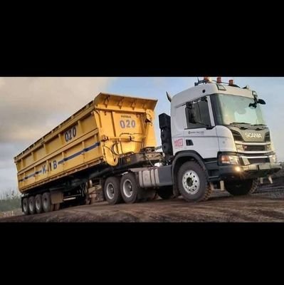 trevor_cle25907's profile picture. It's all about trucks, bus and people