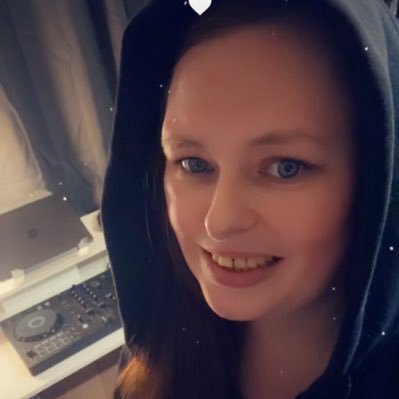 sarahjaysmith's profile picture. The dark failed but the whispers remain! 🖤