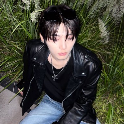 deartsan's profile picture. todo el día hablando weás