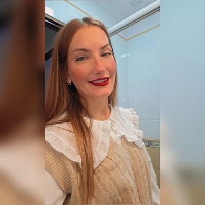 rs_cristina_'s profile picture. -    Dora 🖤✨️    -    ✨️ Hermana de San Gonzalo y Torrijos ✨️    -    19💚7    -    Colecciona momentos, no cosas    -