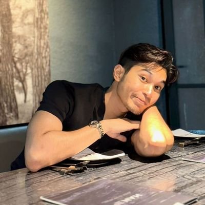 thisisnotunna's profile picture. Soft hearted with anger issues ❤️‍🔥🐺 #lopepakbudi #Livereaction