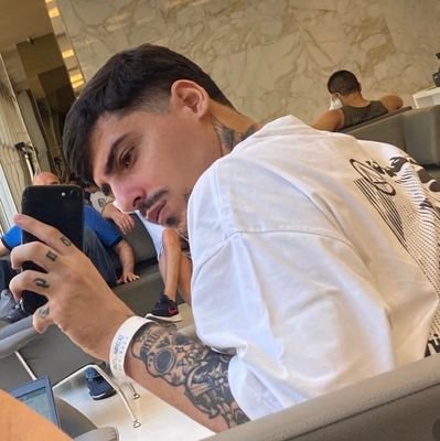 travisicko's profile picture. 