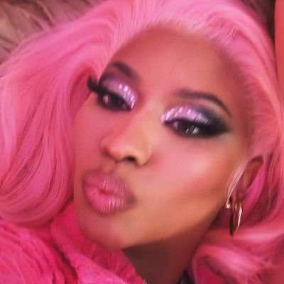 bongsta_bongane's profile picture. Aquarius ♒❤️
Influencer❤️😻