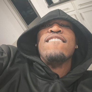 HTXSMASHBRO's profile picture. IM NOT RICH BUT IM HAVING https://t.co/AeM1snqX1Y