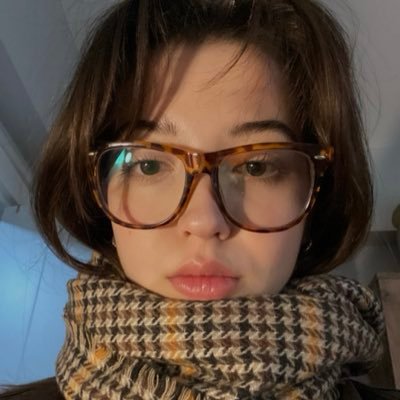 gunaydincimcime's profile picture. MISANDRIST 🧡
