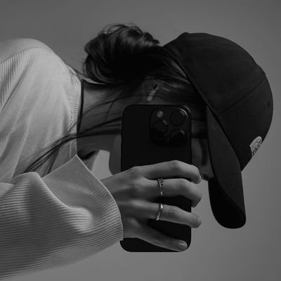 MarsRoling's profile picture. مَعمولی تَرین🖱
|دنبال یه توت که نجاتمون بده|