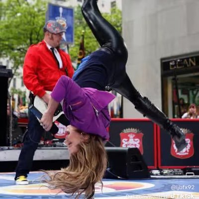 filomdna's profile picture. SONO VERO SONO DISSACRANTE SONO CONTRASTANTE