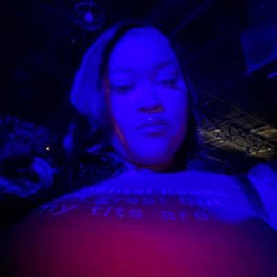 ShellybShel's profile picture. ⭐️⭐️⭐️⭐️⭐️