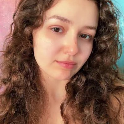 alex_jane6's profile picture. Dreamer  👩🏼‍🦳 Simple 💃 🌺 Blooming 😍