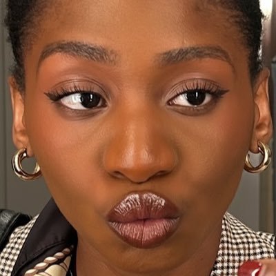 RebeccaLtd_'s profile picture. 