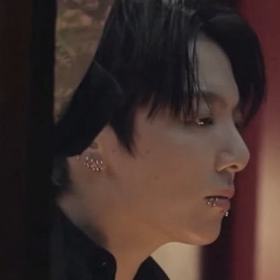 xrftvtvbun's profile picture. 