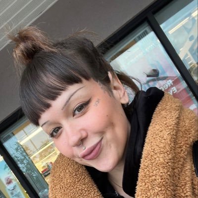 Shannon_junely7's profile picture. 