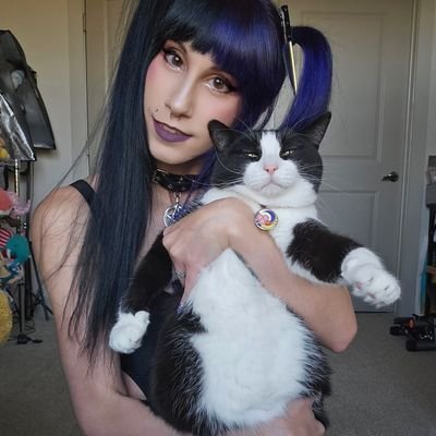 CuppyxCore's profile picture. ✨️ Elder Emo | Cosplayer | Gamer✨️