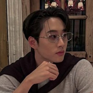 thmepo's profile picture. 