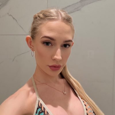 GretchenHa025's profile picture. lovie movie theater sound and pop music, naturally calm and loving #loyal