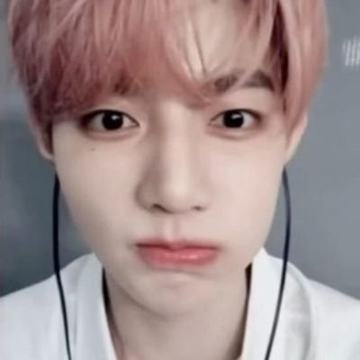 livlvsfrwrk's profile picture. ff writer, mdni