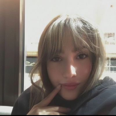 Nazaninmnazanin's profile picture. شماها خوب باشین کافیه🫠