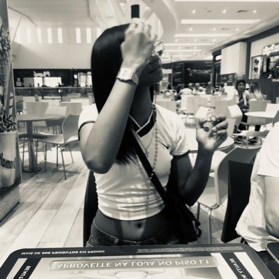 cinnamongirllzl's profile picture. @oanavitoria 💛