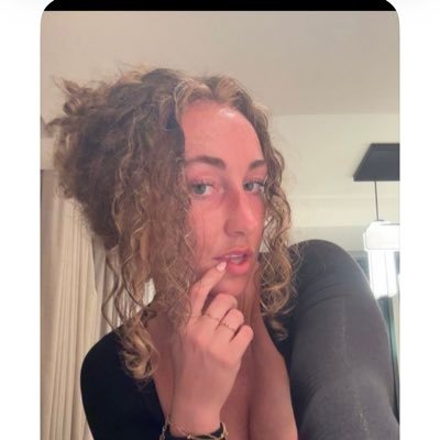 susannaalic's profile picture. I’m understanding, caring,friendly, open minded , kind , sweet and ready to meet people😙