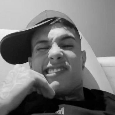 rodrizt7's profile picture. futebol clube do porto. a profile pic define-me🚪🌪️☀️