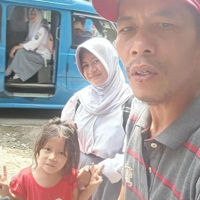 obieaja82's profile picture. Jangan sampai hartamu mengubah sikapmu, jangan sampai gelarmu mengubah nada bicaramu, tetaplah rendah hati, jangan sombong...