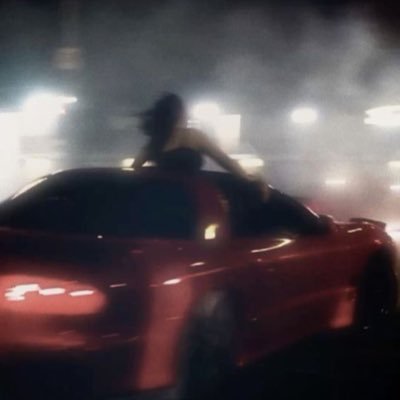 jlijijli's profile picture. 