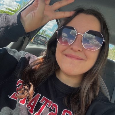 sarahknowsball's profile picture. If you don’t like Cleveland, you probably won’t like me | contributor for @caughtlookincle | 🌈